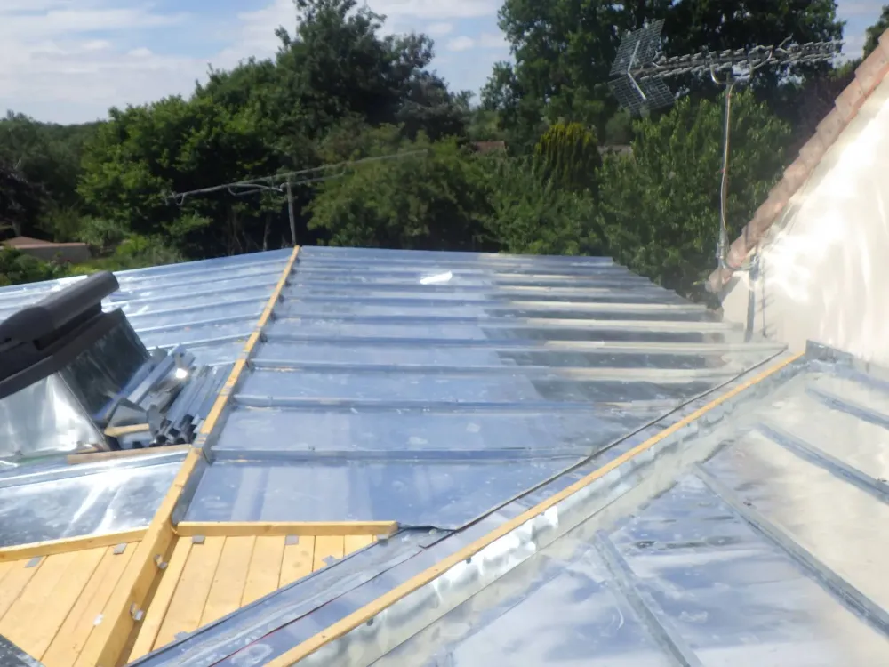 Toit du Monde Couverture à Cerny (13)webp